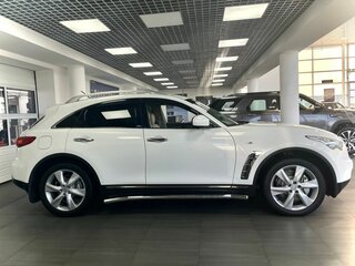 2011 Infiniti FX37 II (S51), белый, 1739900 рублей, вид 4