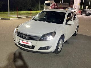 2012 Opel Astra H Рестайлинг, белый, 590000 рублей, вид 1