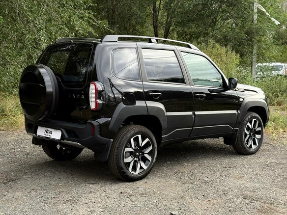 2026 Lada (ВАЗ) Niva Travel I Рестайлинг, чёрный, 1789000 рублей - вид 4