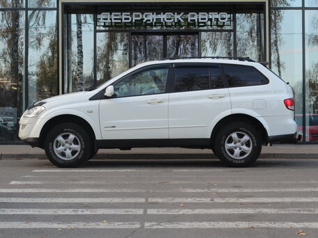 2011 SsangYong Kyron I Рестайлинг, белый, 980000 рублей, вид 4