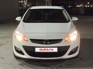 2014 Opel Astra J Рестайлинг, белый, 720000 рублей, вид 2