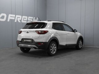 2020 Kia Stonic I, белый, 1730000 рублей, вид 2
