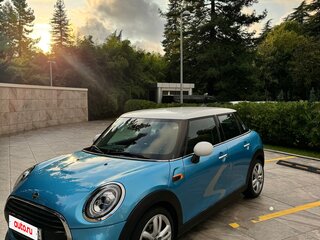 2018 Mini Hatch Cooper III (F55/F56) Рестайлинг, голубой, 1750000 рублей, вид 1