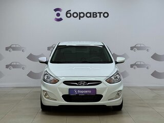 2014 Hyundai Solaris I, белый, 880000 рублей, вид 2