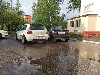 2000 Volkswagen Golf IV, белый, 700000 рублей, вид 1