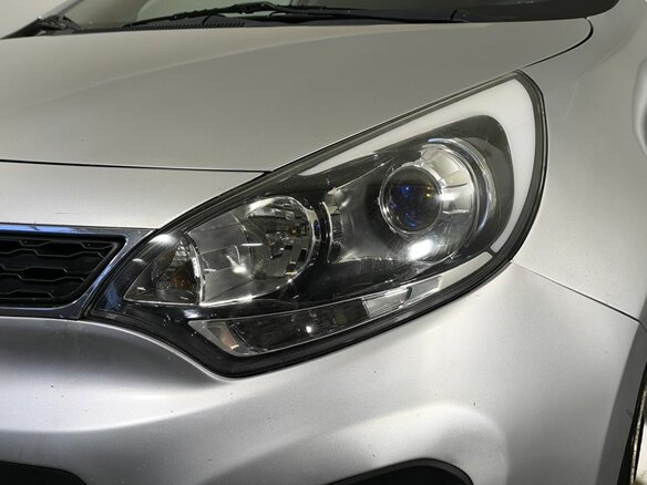 2011 Kia Rio III (Global market), серебристый, 729000 рублей - вид 17