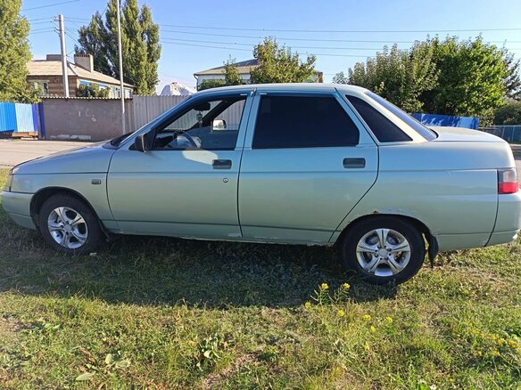 2002 Lada (ВАЗ) 2110, серебристый, 120000 рублей - вид 2