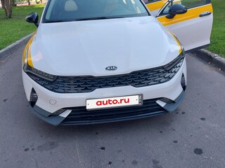 2022 Kia K5 III, чёрный, 1950000 рублей, вид 3