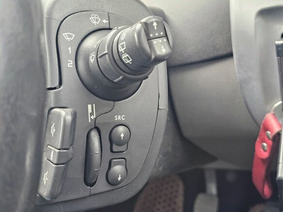 2009 Renault Scenic II Рестайлинг, бежевый - вид 17