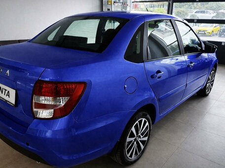 2026 Lada (ВАЗ) Granta I Рестайлинг, синий, 1238000 рублей, вид 3