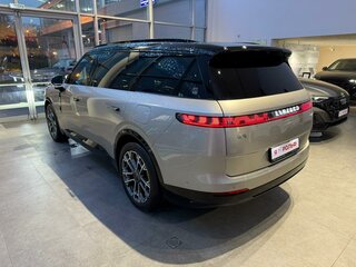 2025 Lynk & Co 900, серый, 8400000 рублей, вид 2