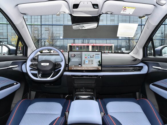 2026 Geely Geometry M6 53 kWh, серый - вид 7