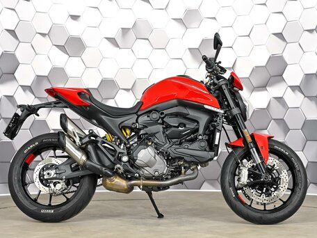 2023 Ducati Monster 937, красный, 899000 рублей, вид 3
