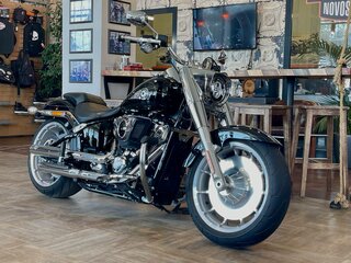2025 Harley-Davidson Fat Boy, чёрный, 3300000 рублей, вид 4