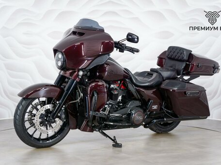2018 Harley-Davidson CVO Street Glide, коричневый, 2399000 рублей, вид 3