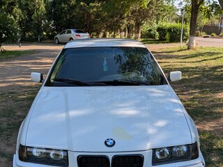 1997 BMW 3 серии 318i III (E36), белый, 430000 рублей, вид 3