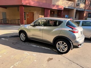 2015 Nissan Juke I Рестайлинг, серебристый, 1277777 рублей, вид 5