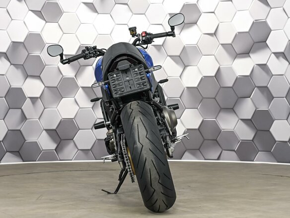 2022 Yamaha XSR900, синий, 999000 рублей - вид 5