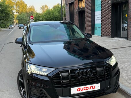 2021 Audi Q7 55 TFSI II (4M) Рестайлинг, чёрный, 6800000 рублей, вид 1