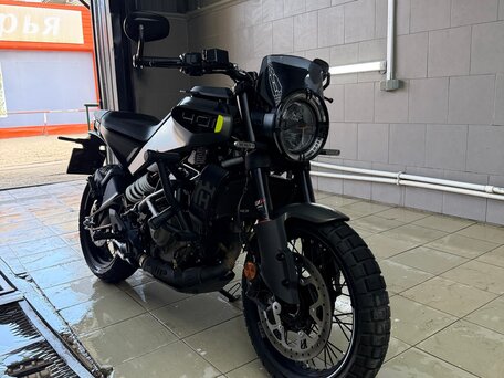 2024 Husqvarna Svartpilen 401, чёрный, 595000 рублей, вид 1