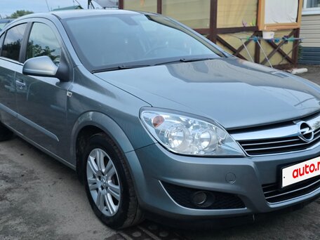 2011 Opel Astra H Рестайлинг, серый, 590000 рублей, вид 1