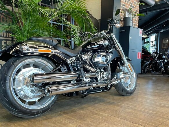 2026 Harley-Davidson Fat Boy, зелёный, 3950000 рублей