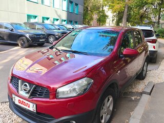 2012 Nissan Qashqai I Рестайлинг, красный, 990000 рублей, вид 2