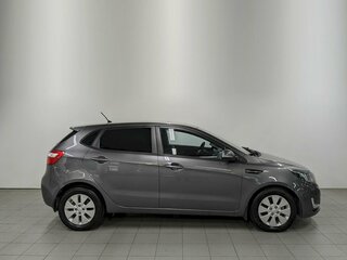 2014 Kia Rio 5-speed III, серый, 790000 рублей, вид 4