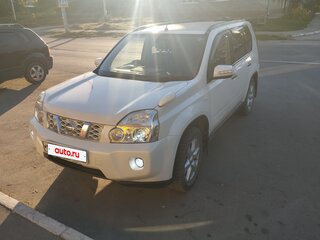 2009 Nissan X-Trail II, белый, 1050000 рублей, вид 1
