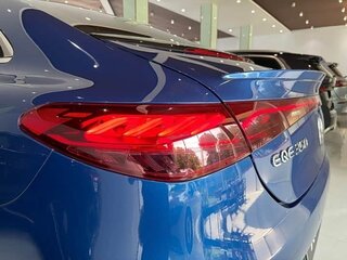 2023 Mercedes-Benz EQE 350+, синий, 4997033 рублей, вид 5