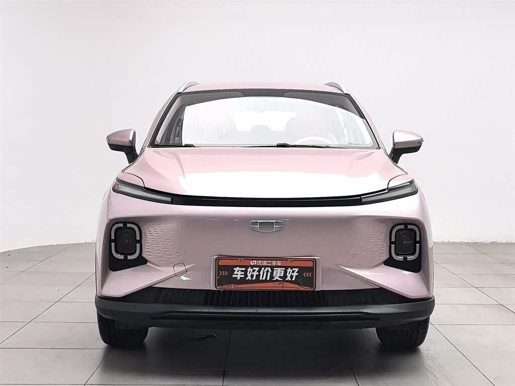 Открыть фотографии: Geely Geometry E