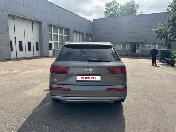 2015 Audi Q7 II (4M), серый, 2400000 рублей - вид 4