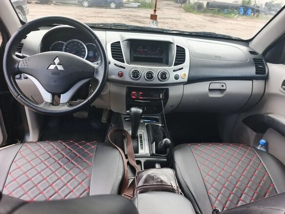 2011 Mitsubishi L200 IV, чёрный - вид 7