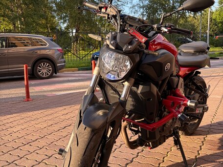 2014 Yamaha MT-07 (FZ-07), красный, 630000 рублей, вид 5