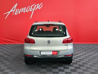 2013 Volkswagen Tiguan I Рестайлинг, серебристый, 1174000 рублей, вид 4