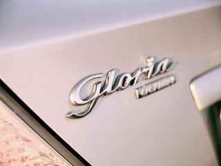 1999 Nissan Gloria XI (Y34), серебристый, 1600000 рублей, вид 1