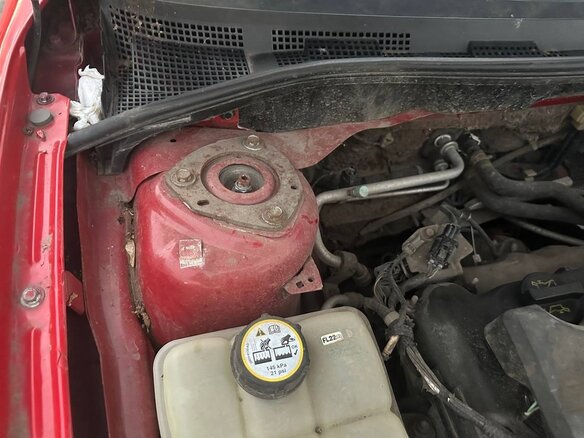 2003 Mazda 3 I (BK), красный, 330000 рублей - вид 18