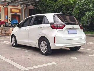 2023 Honda Fit Crosstar IV Рестайлинг, белый, 1000000 рублей, вид 5
