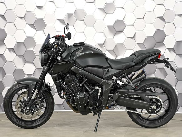 2024 Honda CB 650R, чёрный - вид 3