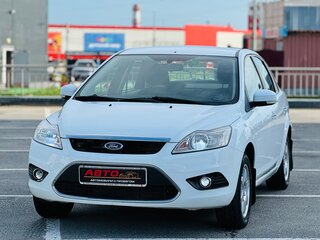 2011 Ford Focus II Рестайлинг, белый, 449999 рублей, вид 5