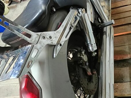 2004 Honda VTX 1300, серебристый, 500000 рублей, вид 2