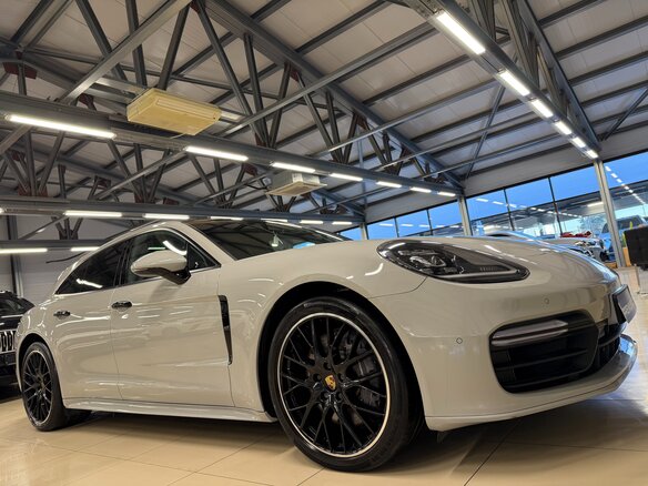2019 Porsche Panamera 4 Sport Turismo II, серый, 8499000 рублей - вид 15