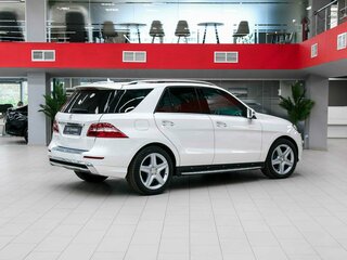 2013 Mercedes-Benz M-Класс 350 CDI III (W166), белый, 2800000 рублей, вид 2