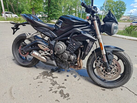 2017 Triumph Street Triple, чёрный, 550000 рублей - вид 3