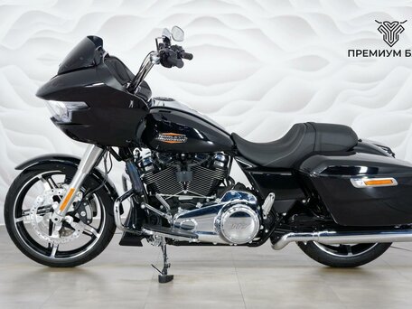2024 Harley-Davidson Road Glide, чёрный, 2999000 рублей, вид 2