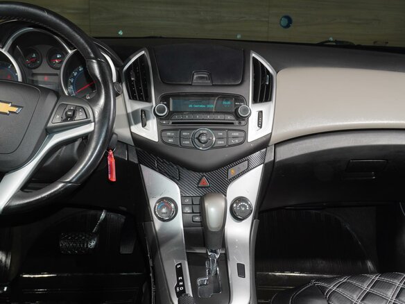 2014 Chevrolet Cruze I Рестайлинг, белый, 799000 рублей - вид 17