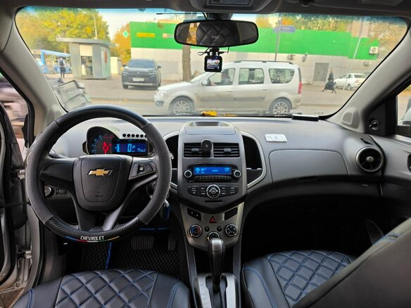 2012 Chevrolet Aveo II, серебристый - вид 5