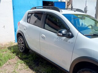2019 Renault Sandero Stepway II Рестайлинг, белый, 1200000 рублей, вид 3