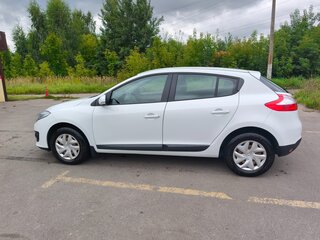 2015 Renault Megane III Рестайлинг 2, белый, 900000 рублей, вид 2