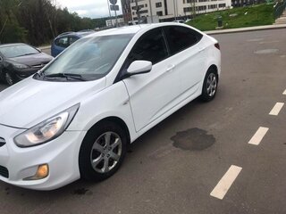 2014 Hyundai Solaris I Рестайлинг, белый, 490000 рублей, вид 4